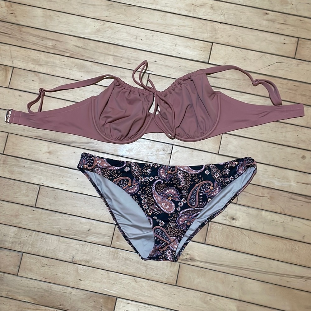 Bathing suit